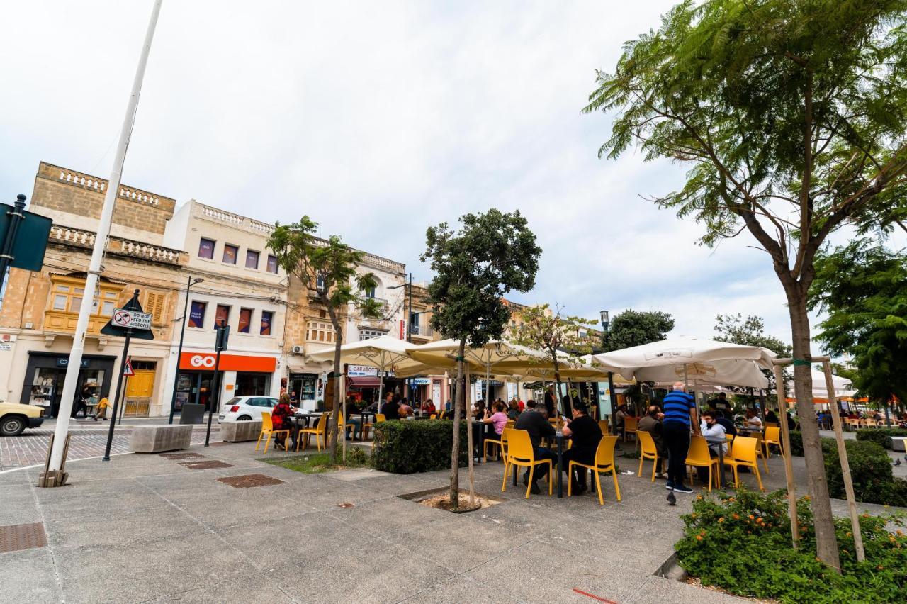 Monreal Boutique Townhouse - R024Rm4 Hotel Паола Екстериор снимка